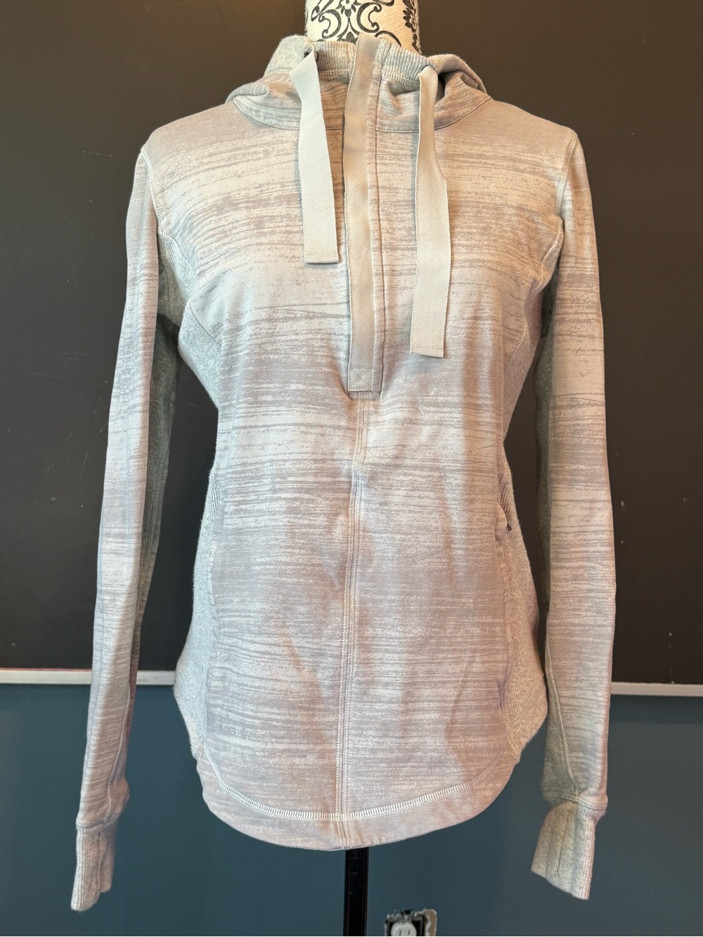 Lululemon Post Sweat Pullover